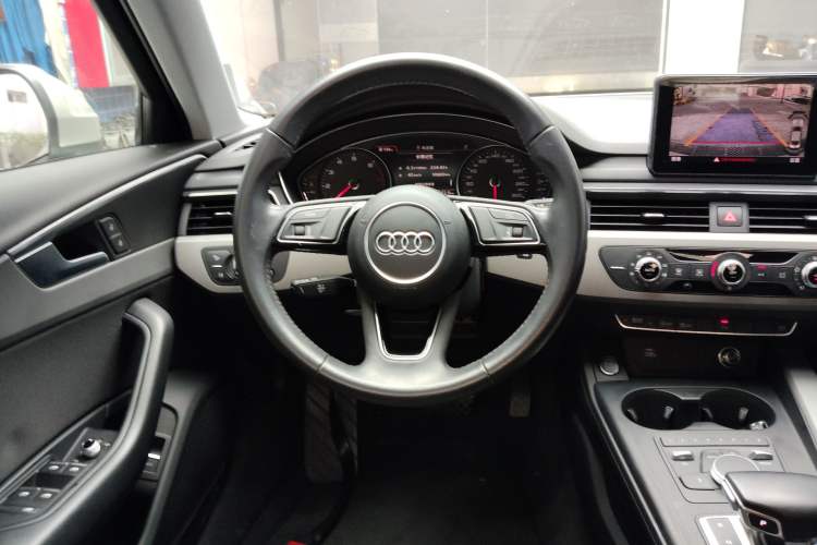 Used Audi A4L 2018 30th Anniversary Edition 40 TFSI Trendy Model