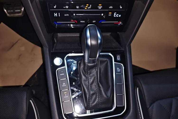 Used Volkswagen Magotan GTE Plug-in Hybrid 2022 GTE Luxury Model
