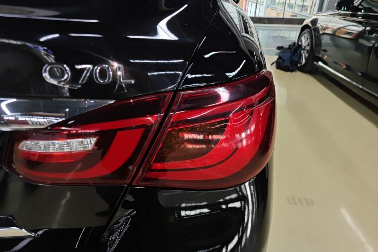 Used Infiniti Q70 2015 Q70L 2.5L Elite Edition
