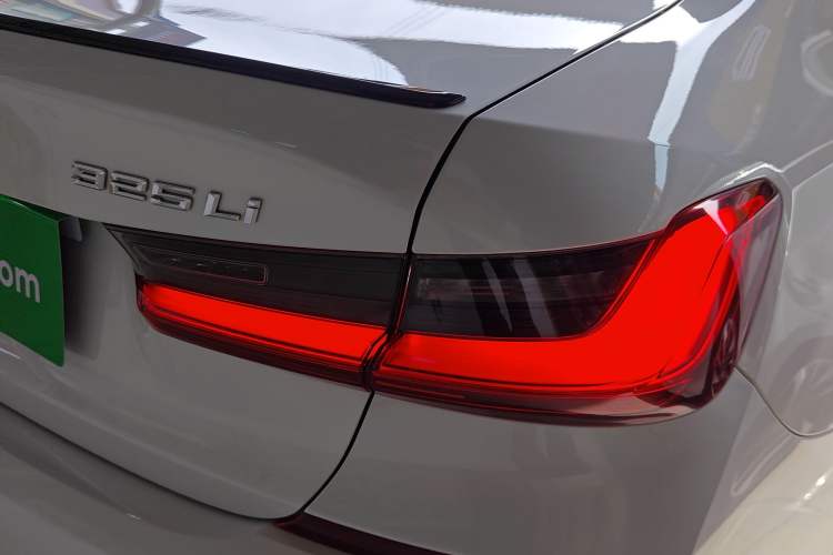 TDK.VehicleDetails.img