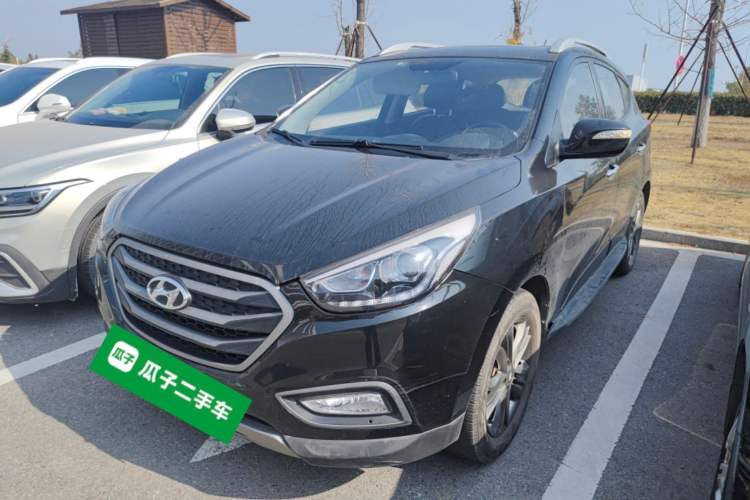 Used Hyundai ix35 2013 2.0L Automatic Two-Wheel Drive Smart GLS China IV Standard