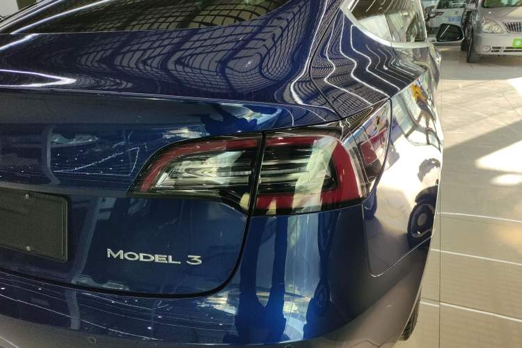 Used Tesla Model 3 2019 Standard Range Rear-Drive Upgraded Version
