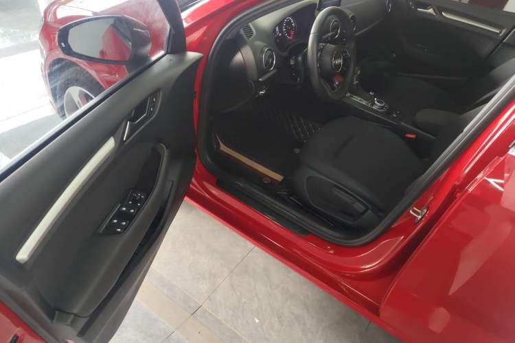 Used Audi A3 2020 Restyled Limousine 35 TFSI Ambition Version China VI