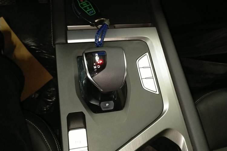 Used JETOUR X70S 2023 1.5T DCT Glory Edition 7-Seater