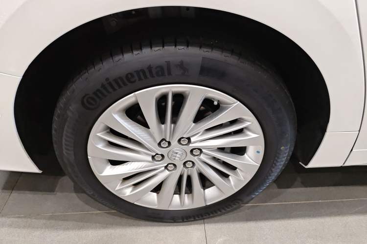 Used Buick Century 2025 2.0T Seven-Seater Yinshi Edition
