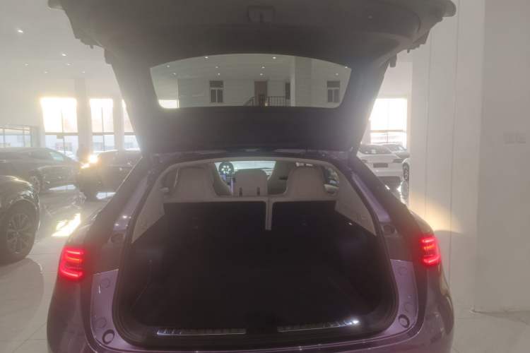 Used Hima Luxeed R7 2024 All-Electric 667 km Max
