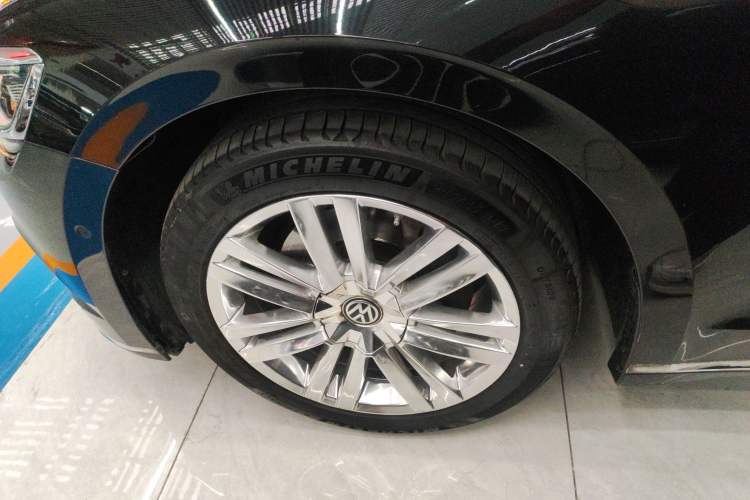 Used Volkswagen Phideon 2016 380TSI Two-Wheel-Drive Executive Version