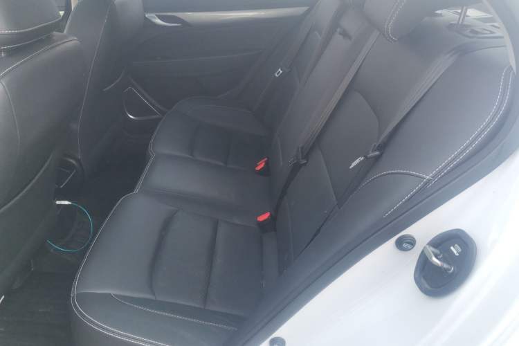 Used Geely Auto Emgrand 2019 Leading Edition 1.5L CVT Upward Asian Games Edition China VI
