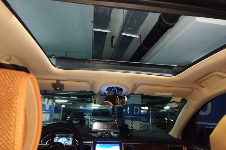 Used Zotye SR9 2017 2.0T Automatic Ultimate Dream Edition