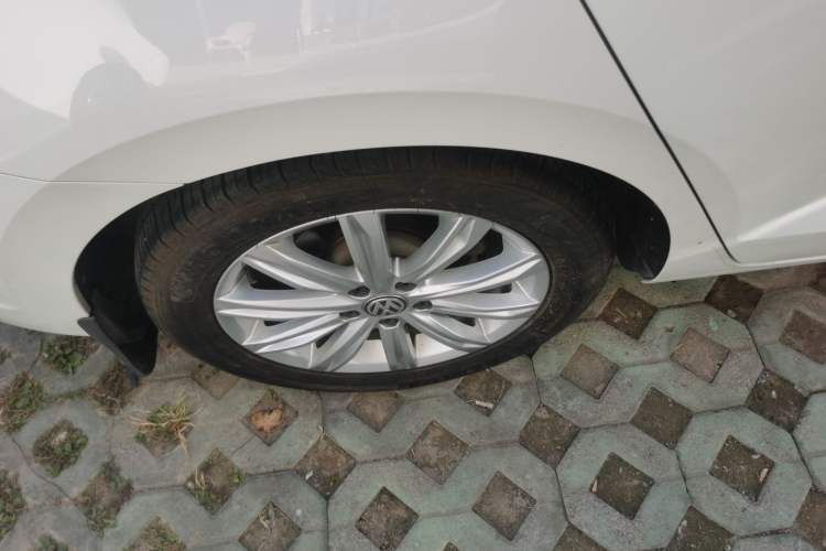 Used Volkswagen Touran 2018 Volkswagen Touran L 280TSI DSG Comfort Edition 7-seater
