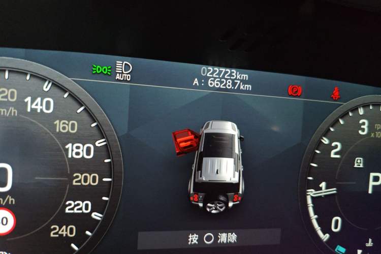 Used Land Rover Defender 2022 110 P400 Dark Edition
