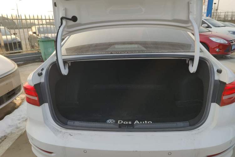 Used Volkswagen Lavida 2021 1.5L Automatic Comfort Edition
