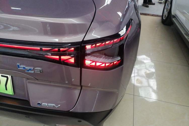 Used Toyota bZ3 2023 616 km Long-Range Premium
