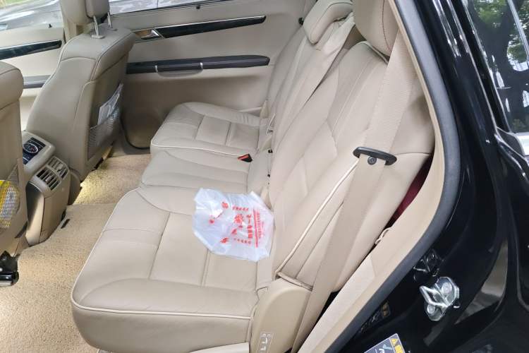 Used Mercedes-Benz R-Class 2014 R 320 4MATIC Business Model
