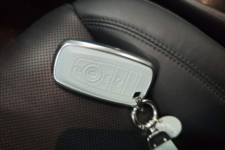 Used Lincoln Corsair 2020 2.0T Two-Wheel Drive Luxury Edition
