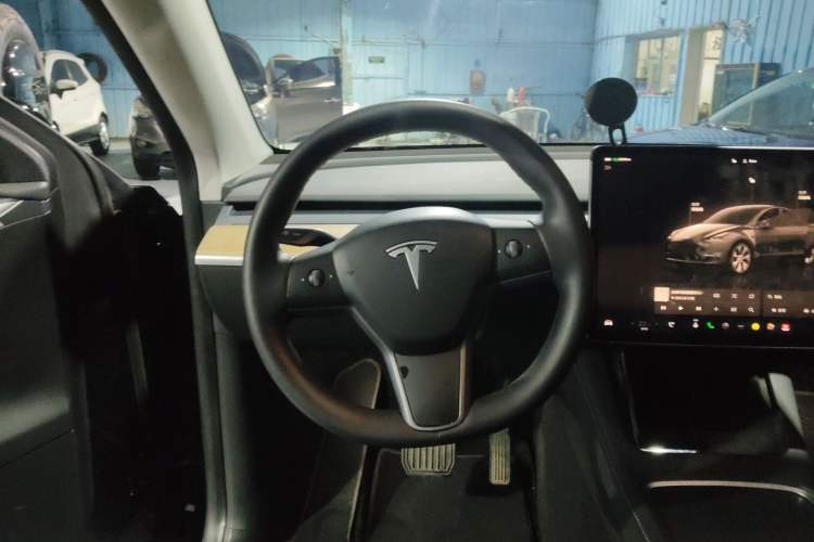 Used Tesla Model Y 2021 Revised Version 2 Long-Range All-Wheel-Drive Edition