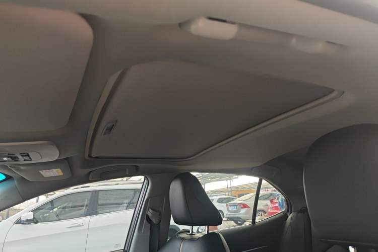 Used Toyota Camry 2021 2.0G Luxury Edition