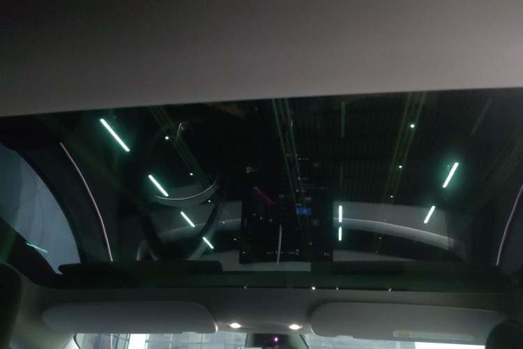 Used Tesla Model 3 2025 Rear-Wheel-Drive Version
