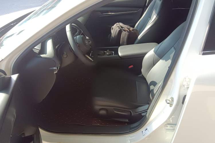 Used Mazda Mazda 3 Axela 2021 2.0L Automatic ZhiXuan Edition
