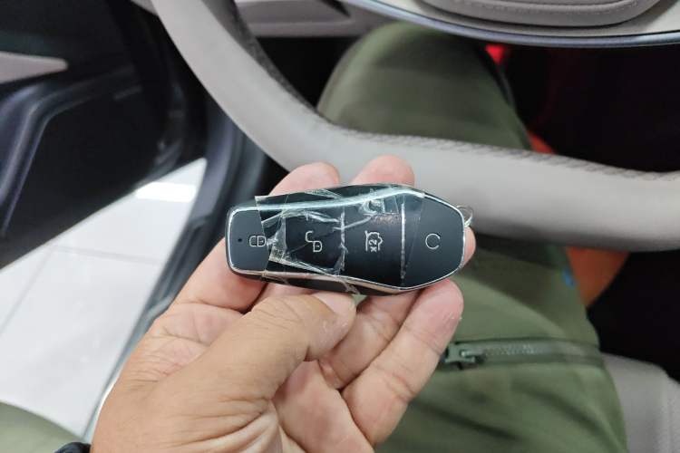 Used BYD Han 2025 EV with 701 km of Laser Radar-Enabled Intelligent Driving