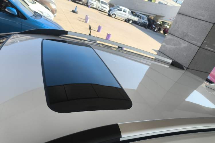 Used Baojun 560 2016 1.8L iAMT Luxury Model
