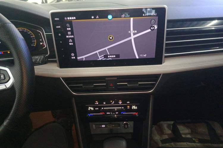 Used Volkswagen Tiguan L 2024 300TSI Automatic Two-Wheel Drive Smart Edition
