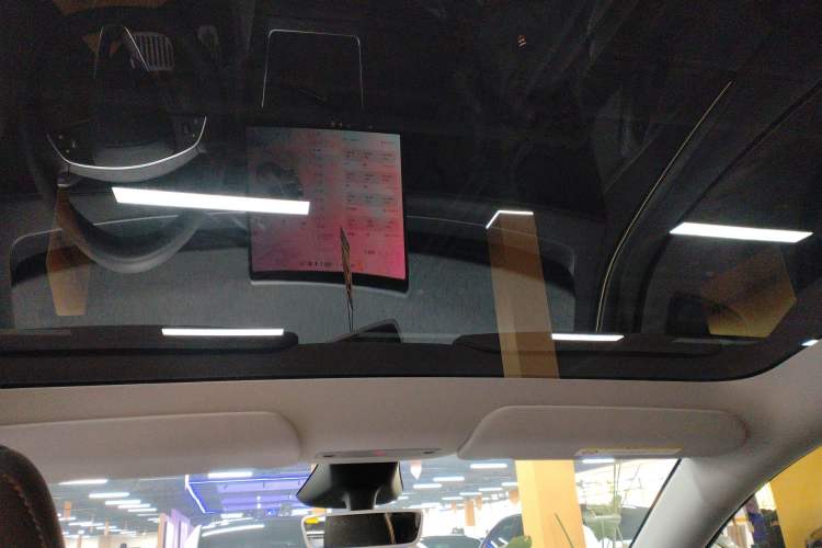 Used Tesla Model Y 2025 Rear-Wheel-Drive Version
