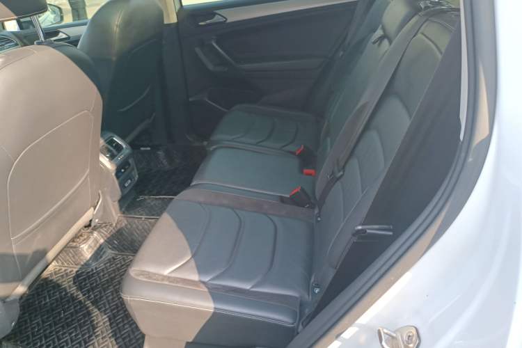 Used Volkswagen Tiguan L 2017 380TSI Automatic All-Wheel-Drive Luxury Edition
