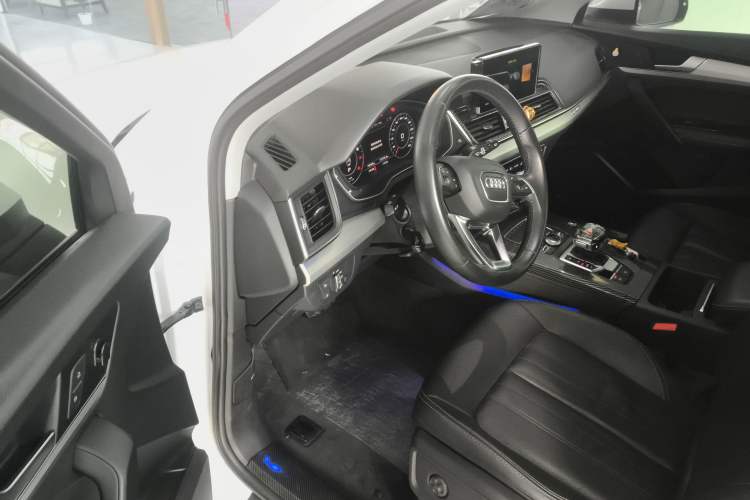 Used Audi Q5L 2020 Updated 40 TFSI Prestige Fashion Edition
