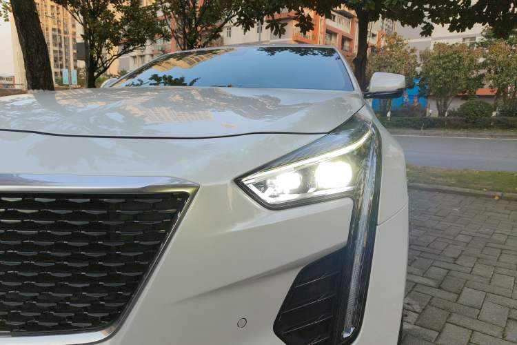 TDK.VehicleDetails.img