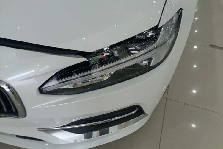 Used Volvo S90 2018 T4 Zhiyi Edition