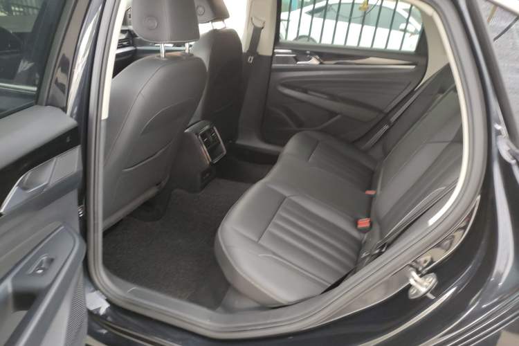 Used Volkswagen Passat 2022 280TSI Business Edition
