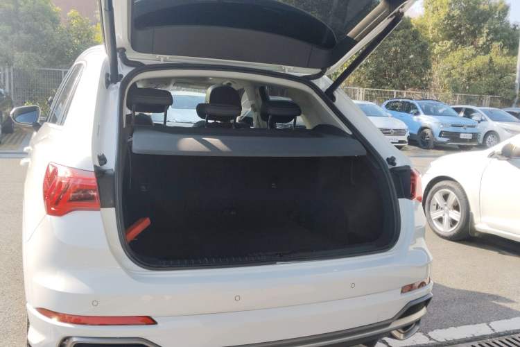 Used Audi Q3 2019 35 TFSI Advanced Dynamic Edition
