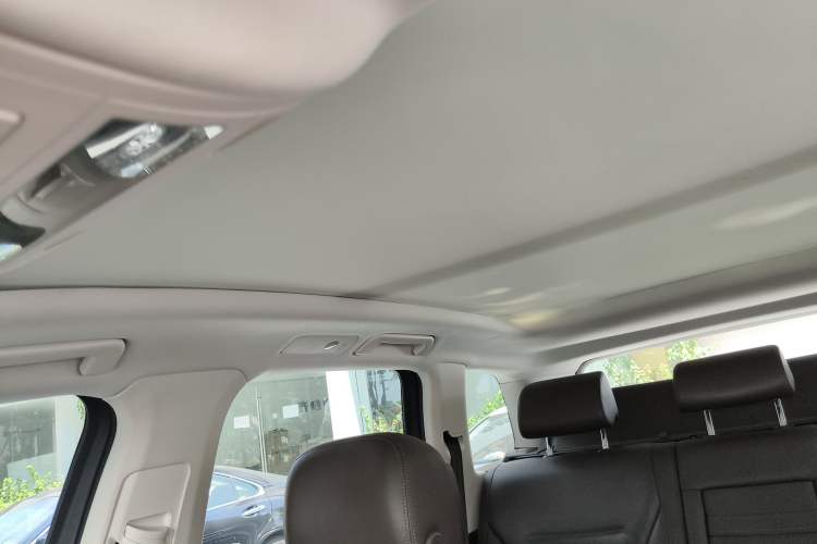 Used Volkswagen Touareg 2017 3.0 TSI Touareg Model
