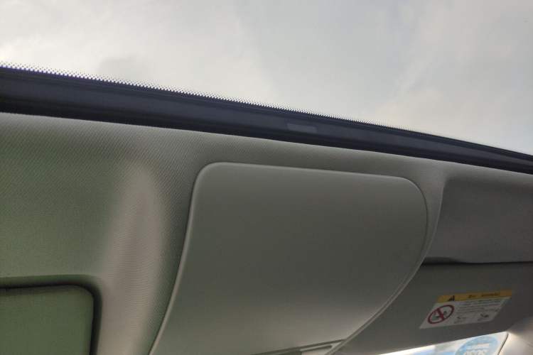 Used Volkswagen Polo 2018 1.5L Cross Polo Automatic