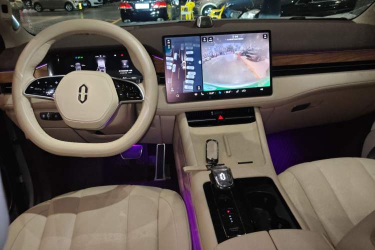 Used Hima AITO M7 2024 1.5T Intelligent Driving Rear-Drive Max Edition 6 Seats
