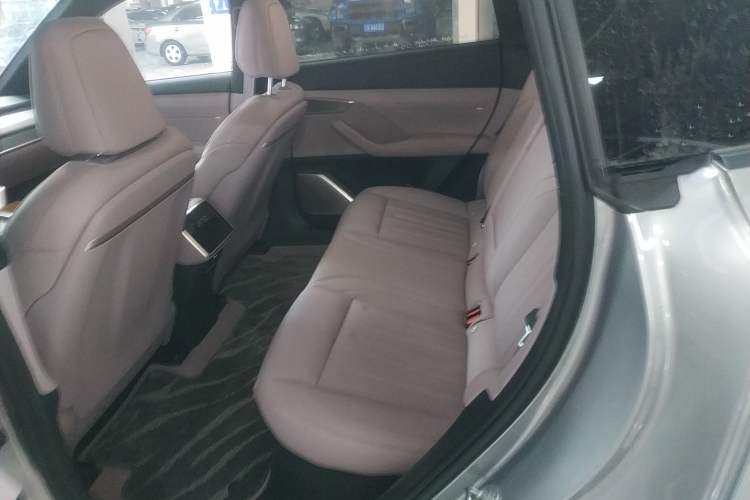 Used ONVO L60 2024 60 kWh Rear-Drive Version
