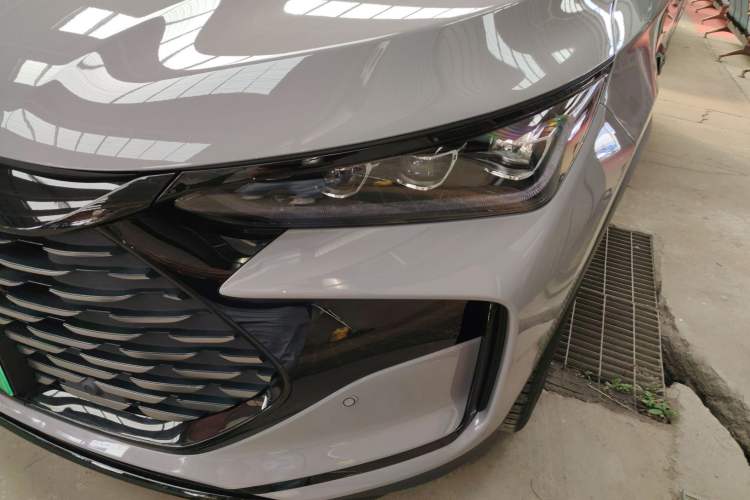 Used BYD Tang New Energy 2025 DM-i 115KM Flagship Model
