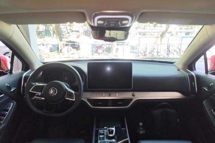 Used BYD Tang New Energy 2020 DM 2.0T Dual-Engine All-Wheel Drive Prestige 7-Seater China VI Standard
