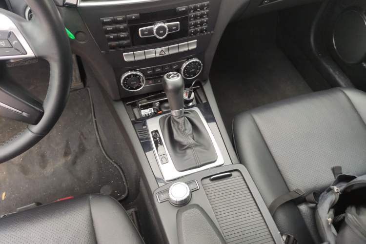 Used Mercedes-Benz C-Class 2013 C 180 Classic Grand Edition
