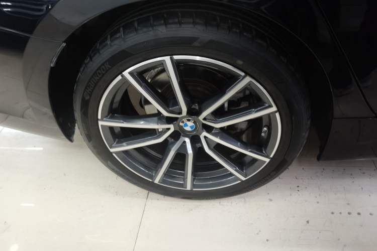 Used BMW 3 Series 2022 Restyled 320Li M Sport Package
