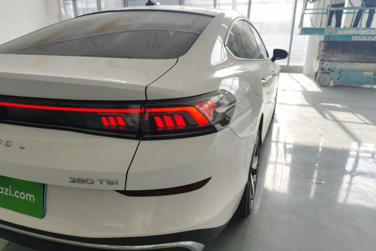 Used Volkswagen Lamando 2023 Lavida L 280TSI DSG Cool & Spicy Edition
