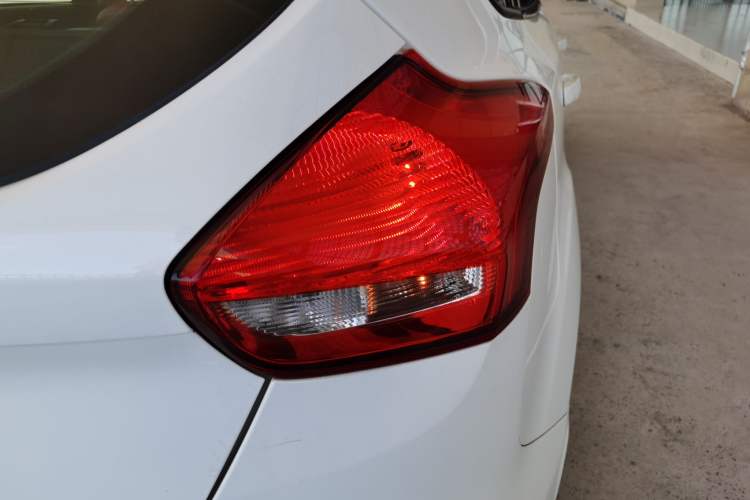 Used Ford Focus 2018 Hatchback Classic 1.6L Automatic Comfort Plus SmartDrive Edition