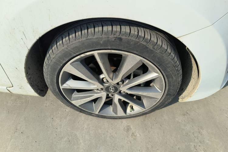 Used Hyundai Elantra (5th Generation / Langdong) 2015 1.6L Automatic Leading Model
