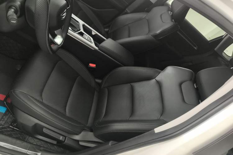 Used Geely Auto Emgrand 2023 4th Generation Champion Edition 1.5L CVT Luxury Model
