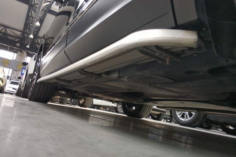 Used Volkswagen Tiguan L 2019 330TSI Automatic Two-Wheel Drive Luxury Edition China VI Standard
