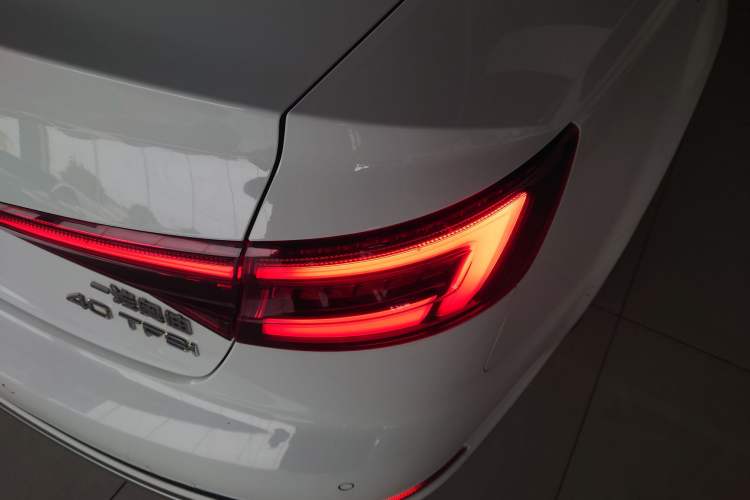 Used Audi A4L 2019 40 TFSI Fashion Edition China VI Emission Standard