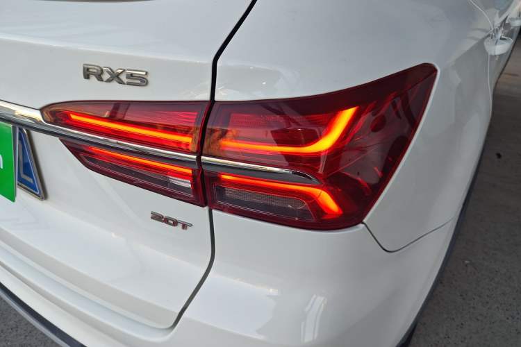 Used Roewe RX5 2018 20T Two-Wheel Drive Manual Flagship Edition