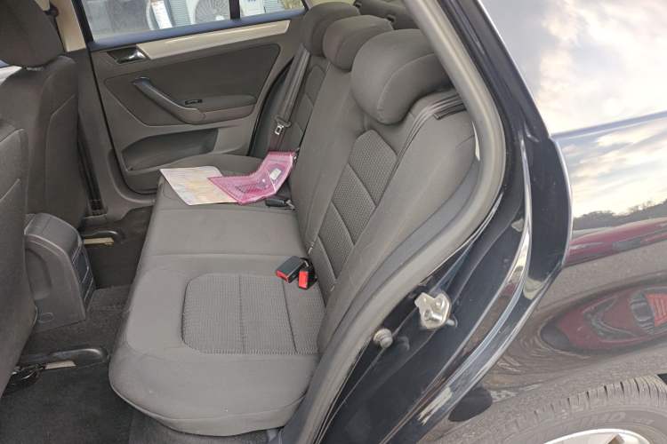 Used Volkswagen Bora 2015 Value Edition 1.6L Automatic Fashion Version