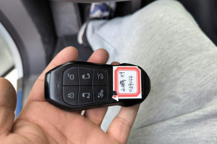 Used XPeng X9 2025 740 Ultra-Long Range Max